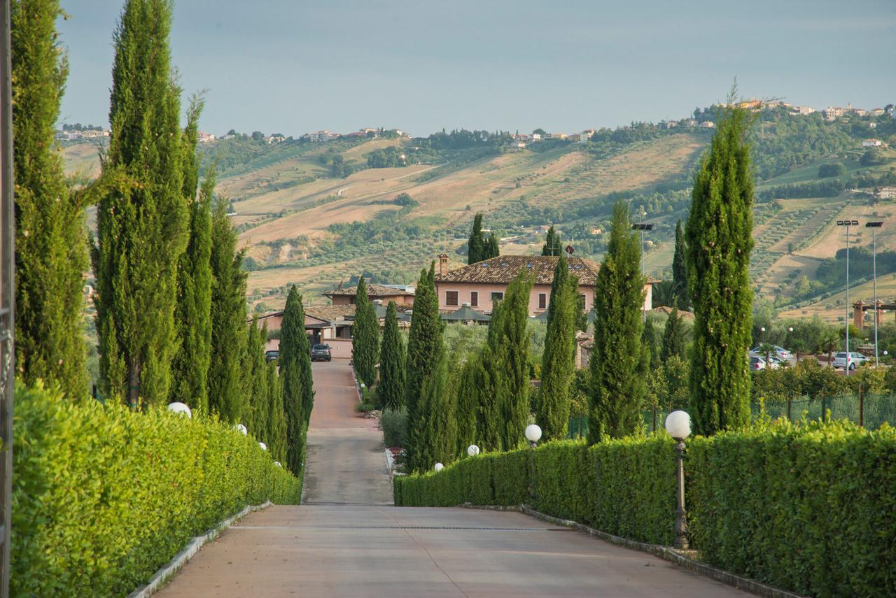 Il Poggio Hotel Ascoli Piceno Luaran gambar